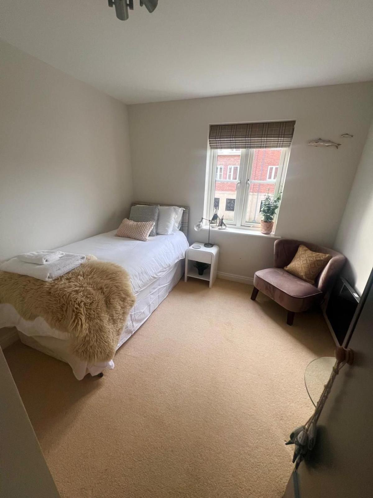 Majestic, Modern & Spacious Harbour-View Apartment With Parking Whitby Kültér fotó